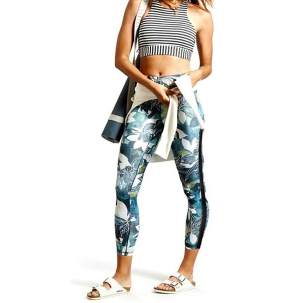 Athleta Tropical Chaturanga Legging Women's S High Rise Mesh 7/8 Tight Athletic